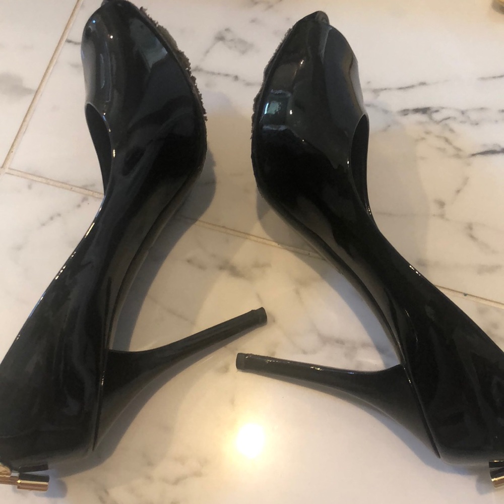 Louis Vuitton patent peep toe heels - Picture 9 of 12